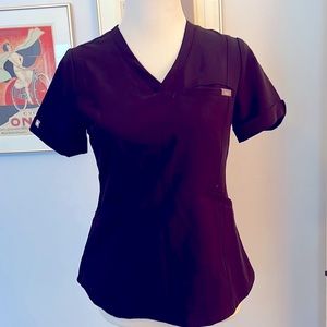 Figs 3 pocket scrub top. XS